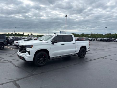 Used 2024 Chevrolet Silverado 1500 RST w/ Redline Edition AWD/4WD image 3