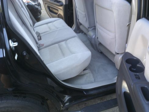 Used 2002 Toyota Highlander 4WD V6 w/ Appearance Pkg image 13