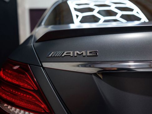 Used 2019 Mercedes-Benz E 63 AMG S image 19