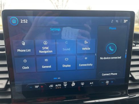 Used 2023 Ford Transit 350 XLT image 16