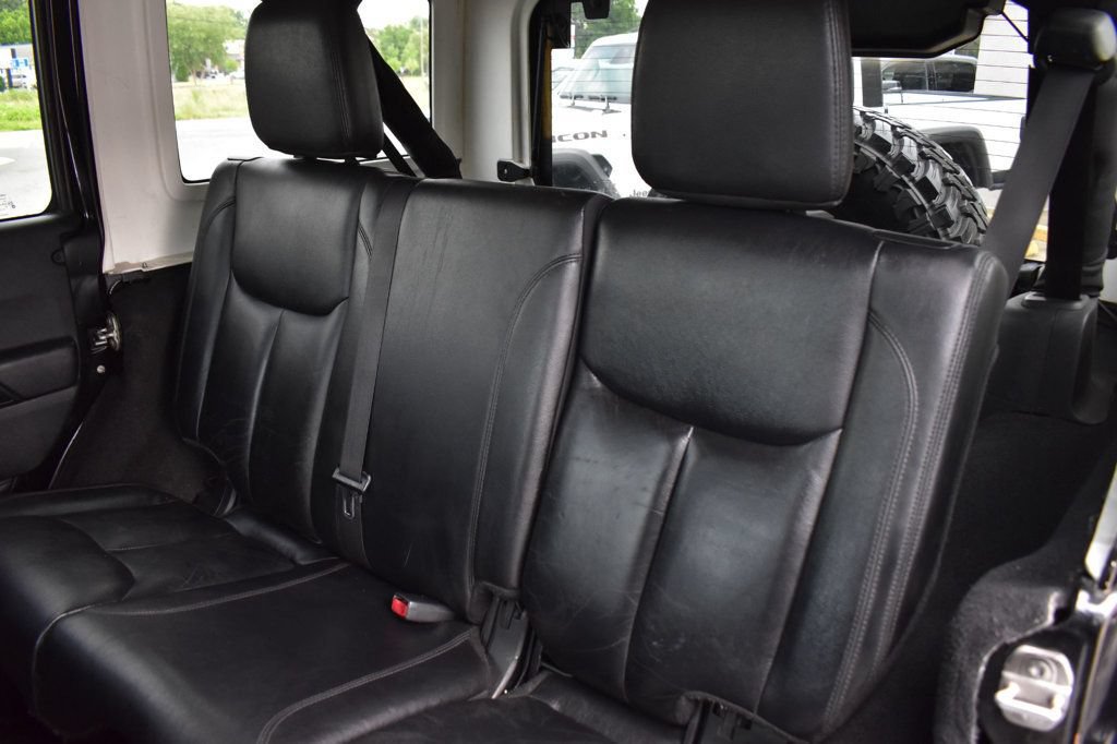 Used 2015 Jeep Wrangler Unlimited Sahara AWD/4WD image 23