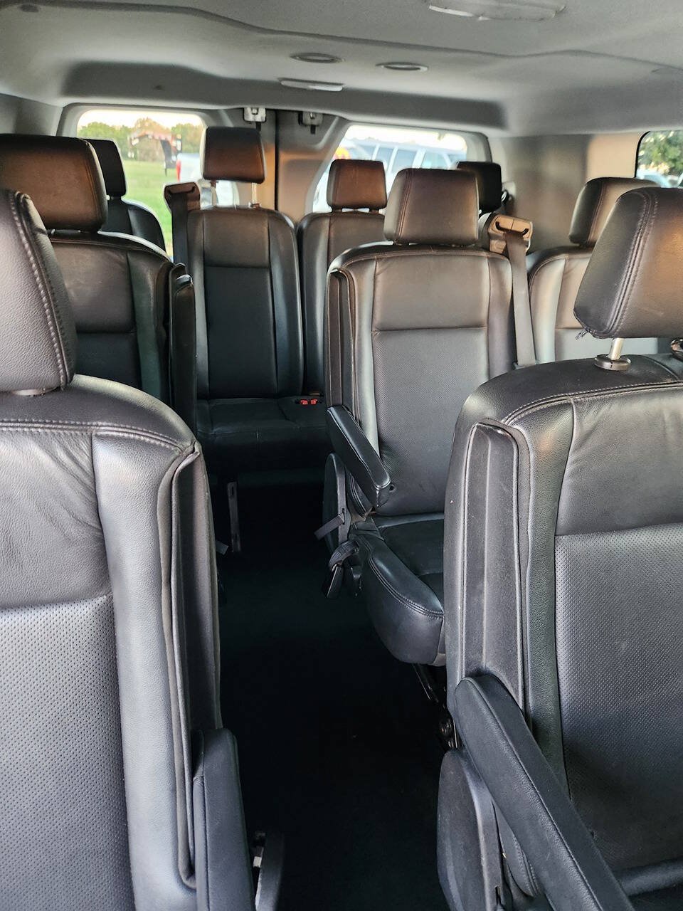 Used 2019 Ford Transit 350 XLT RWD image 9