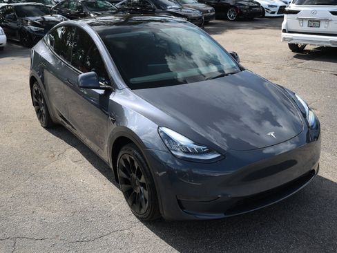 Used 2023 Tesla Model Y Long Range AWD/4WD image 20