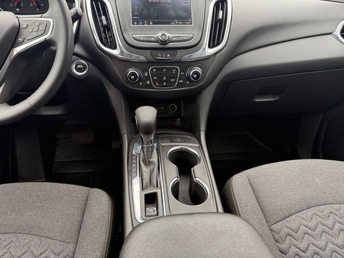 Used 2023 Chevrolet Equinox LT image 11