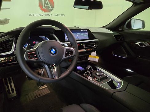 New 2026 BMW Z4 sDrive30i w/ Premium Package image 17