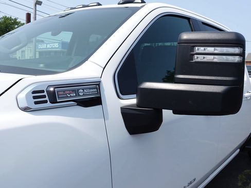 Used 2024 GMC Sierra 2500 SLE w/ SLE Value Package AWD/4WD image 7