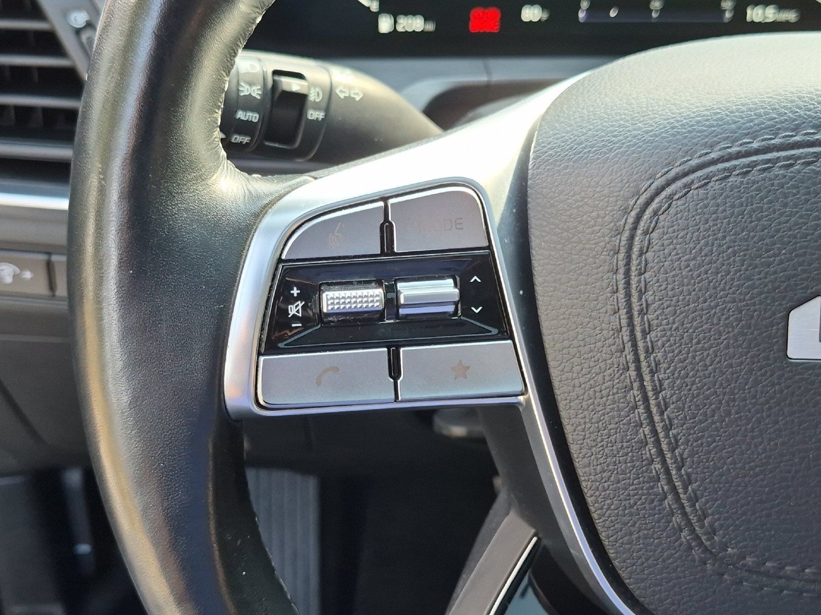 Used 2024 Kia Telluride SX X-Pro AWD/4WD image 16