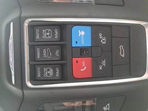 Used 2021 Jeep Grand Cherokee L Limited image 27