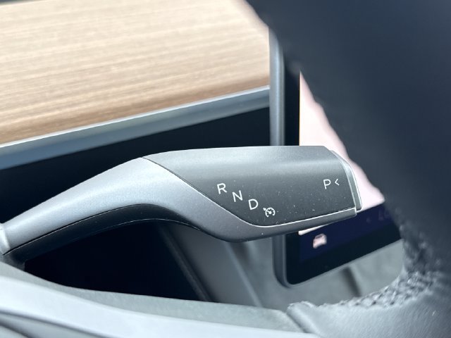 Used 2024 Tesla Model Y Long Range AWD/4WD image 29