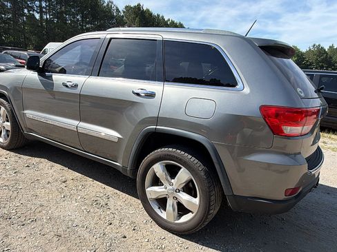 Used 2012 Jeep Grand Cherokee Overland Summit RWD image 10