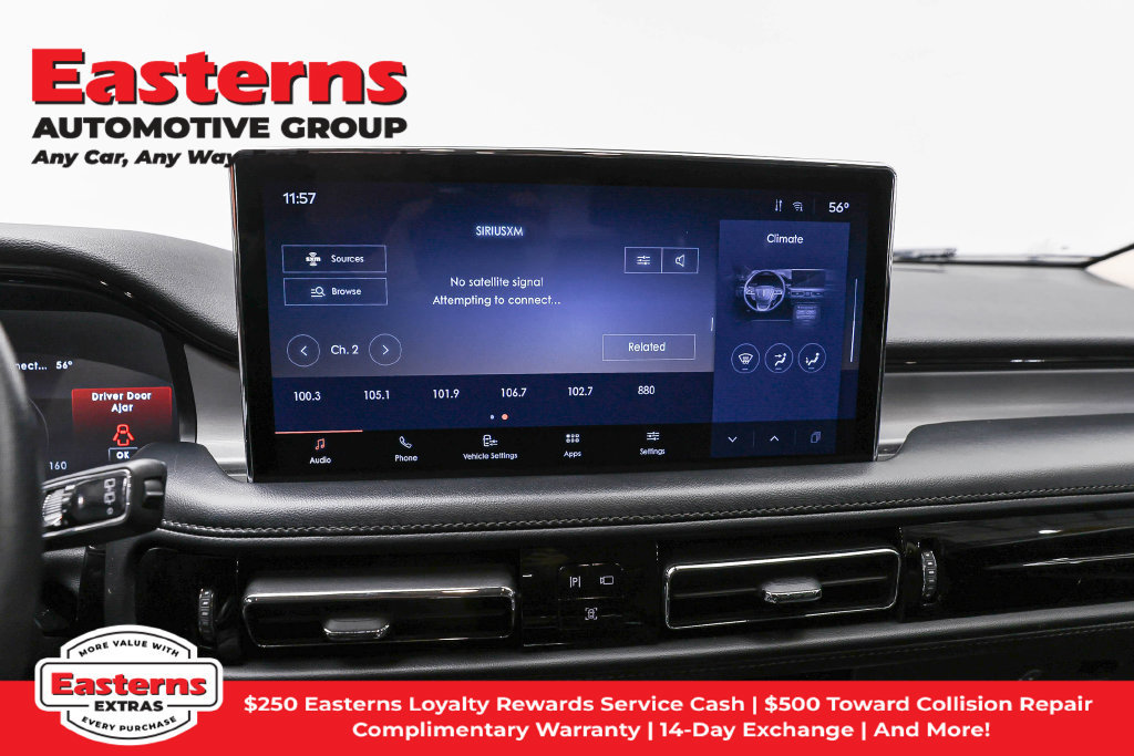 Used 2023 Lincoln Nautilus AWD image 12