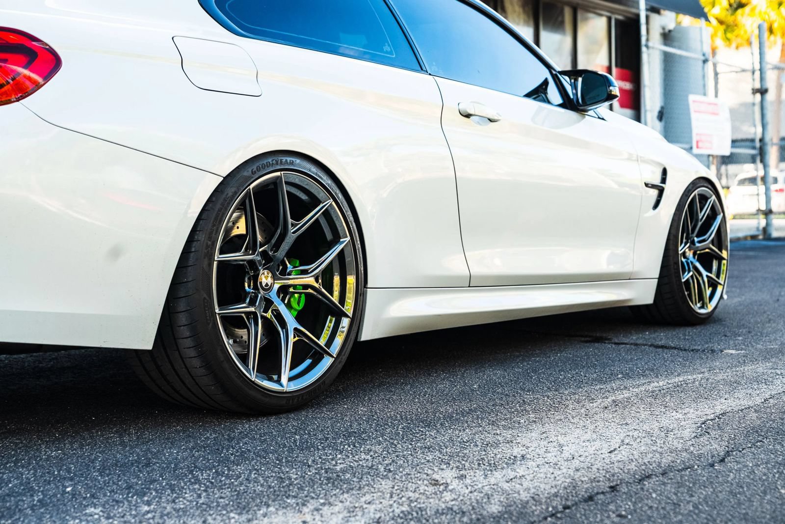 Used 2018 BMW M4 Coupe RWD image 5