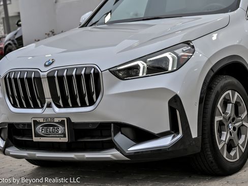 Used 2025 BMW X1 xDrive28i w/ Premium Package image 5