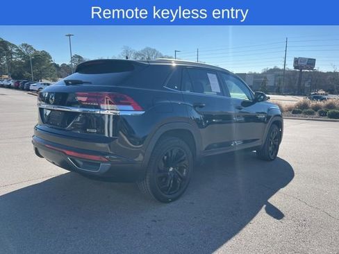 Certified 2020 Volkswagen Atlas Cross Sport SE image 5