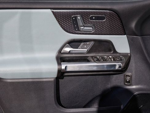 New 2026 Mercedes-Benz GLB 250 image 21
