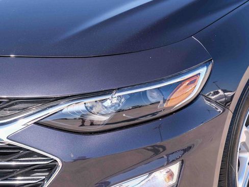 Used 2022 Chevrolet Malibu LS FWD image 12