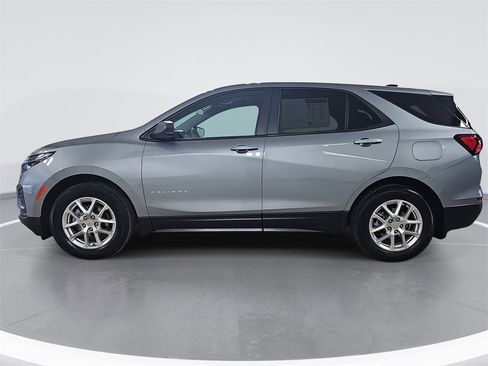 Certified 2024 Chevrolet Equinox LS w/ LS Convenience Package image 9