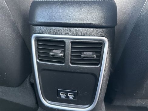 Used 2022 Dodge Charger GT image 31