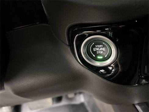 Used 2024 GMC Sierra 1500 SLT w/ SLT Premium Plus Package image 17