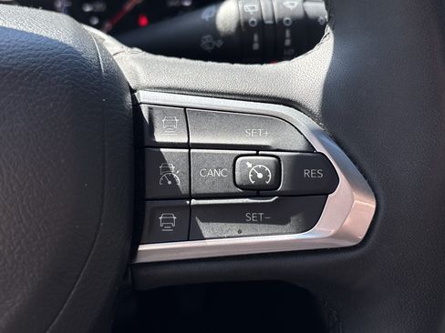 Used 2025 Jeep Compass Limited AWD/4WD image 19