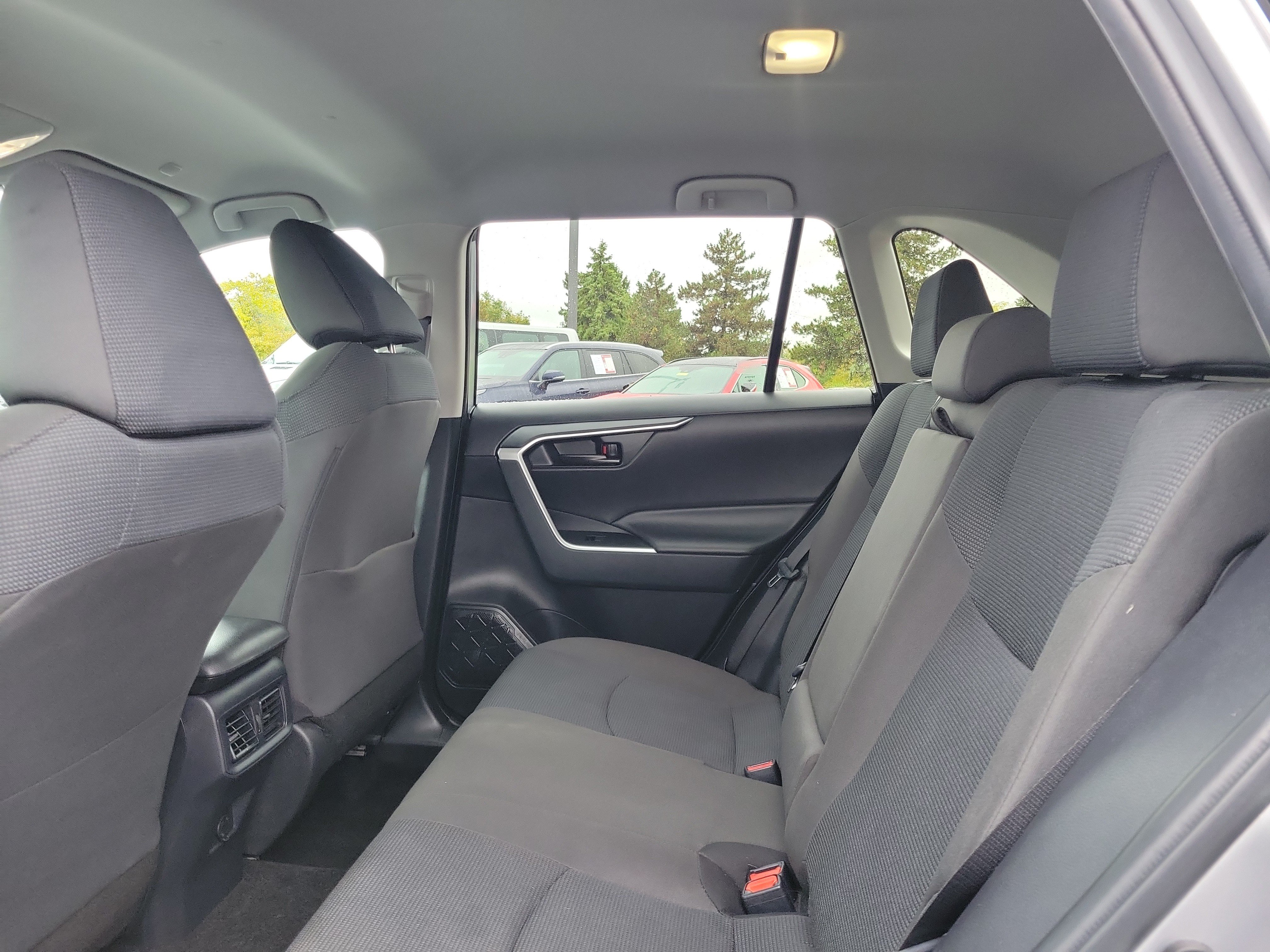 Used 2025 Toyota RAV4 LE AWD/4WD image 11