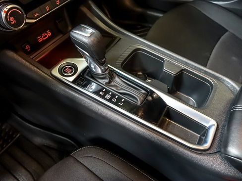 Used 2024 Nissan Sentra SV image 23