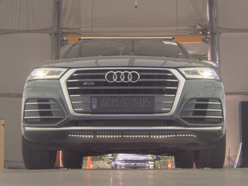 Used 2018 Audi SQ5 Premium Plus AWD/4WD image 4