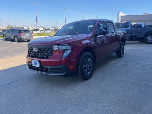 New 2026 Ford Maverick XLT w/ XLT Luxury Package FWD image 4
