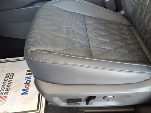 New 2026 Mitsubishi Outlander SEL Black Edition FWD image 5