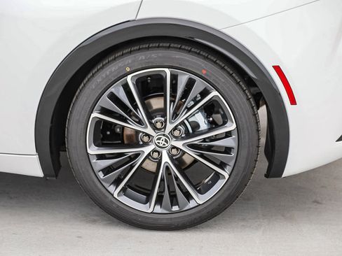 New 2026 Toyota Prius XLE image 11