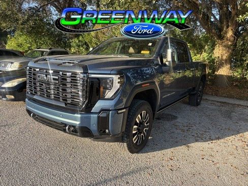 Used 2025 GMC Sierra 2500 Denali Ultimate image 1
