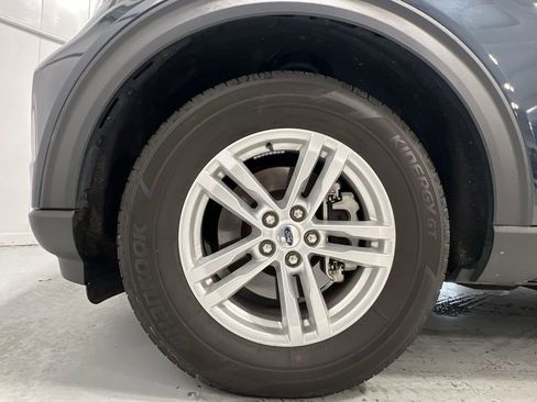 Used 2023 Ford Explorer XLT w/ Equipment Group 202A image 20