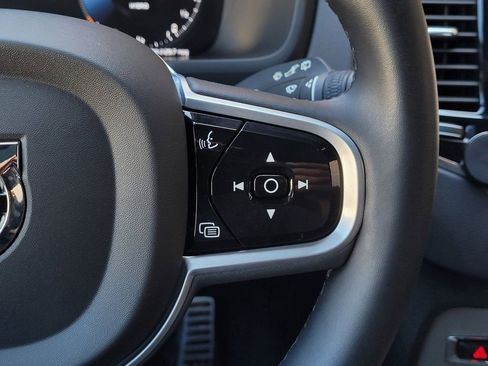 Used 2022 Volvo XC90 T8 R-Design w/ Advanced Package image 21