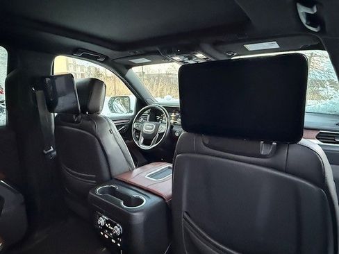 Used 2023 GMC Yukon XL Denali Ultimate image 21