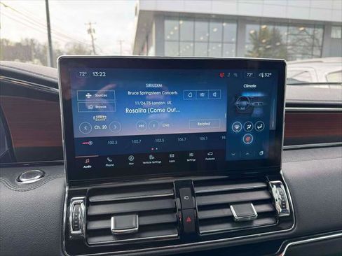 Used 2022 Lincoln Navigator Reserve image 27