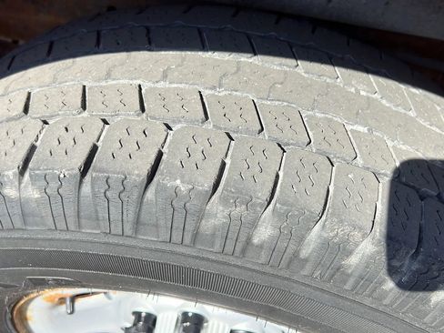 Used 2014 GMC Savana 2500 image 31