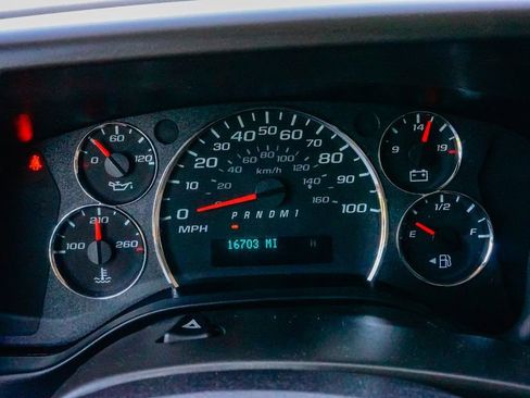 New 2026 GMC Savana 3500 LT w/ LT Preferred Equipment Group RWD image 17