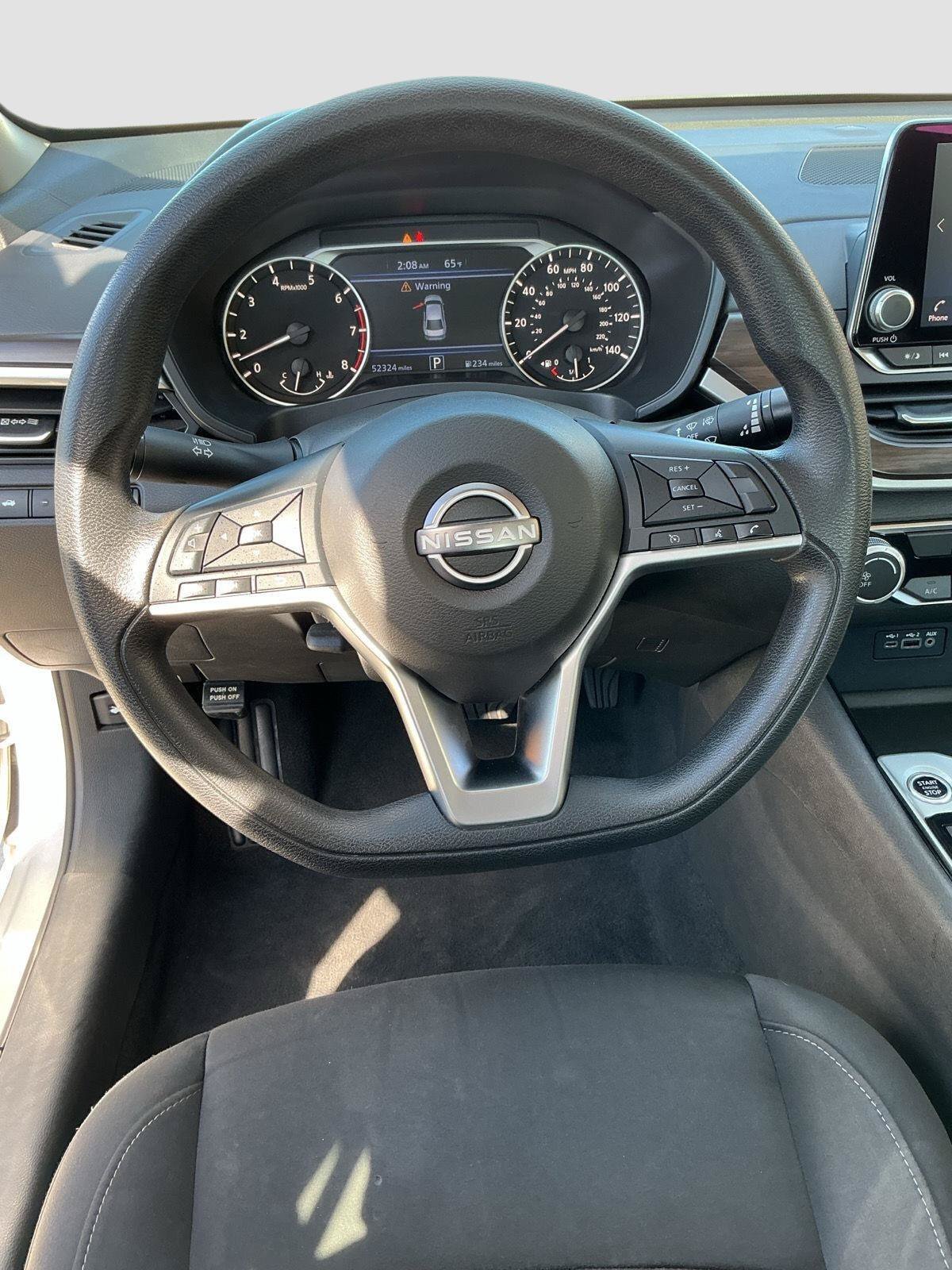 Used 2024 Nissan Altima 2.5 SV FWD image 15