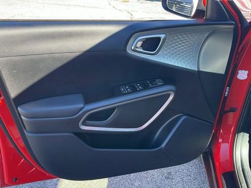 Used 2024 Kia Soul LX w/ Option Group 015 image 12