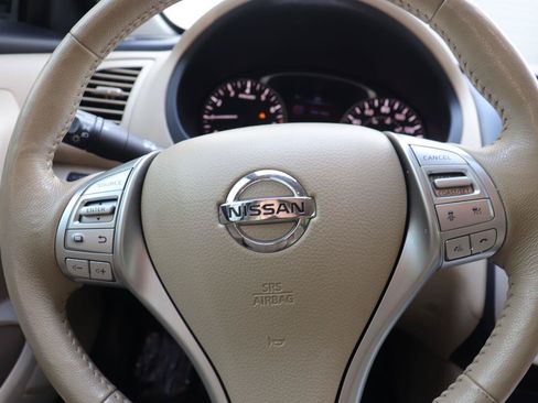 Used 2016 Nissan Altima 2.5 SL w/ 2.5 Technology w/LED Package FWD image 23