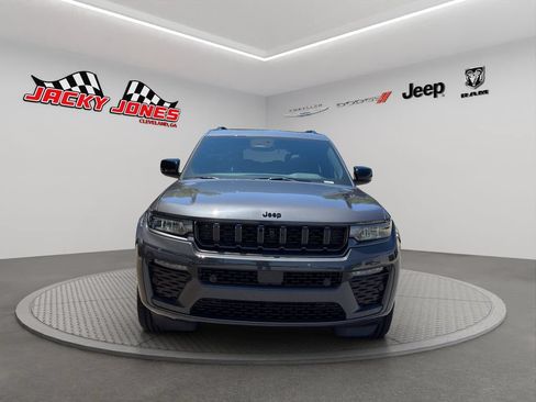 New 2026 Jeep Grand Cherokee L Limited AWD/4WD image 14