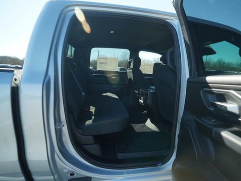 New 2026 RAM 1500 4x4 Crew Cab image 19