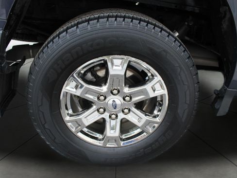 Used 2021 Ford F150 Lariat w/ Equipment Group 502A High AWD/4WD image 26