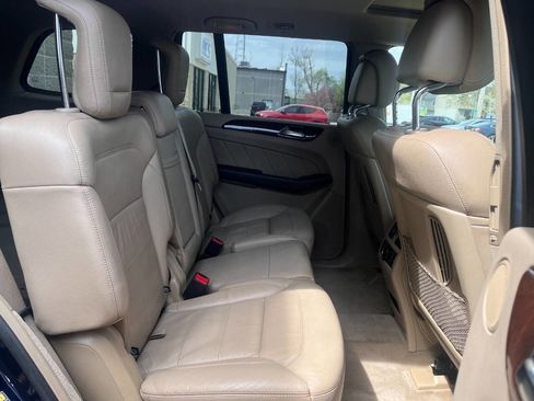 Used 2016 Mercedes-Benz GL 450 4MATIC image 23