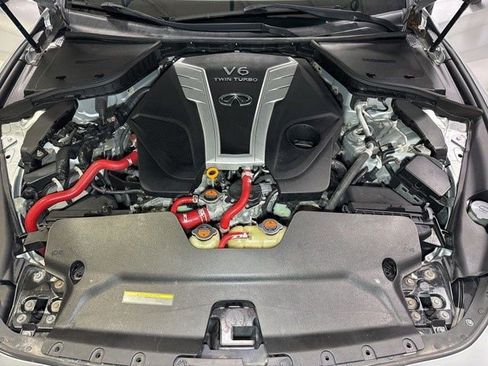 Used 2017 INFINITI Q60 Red Sport 400 image 8