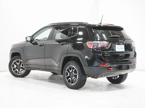 Certified 2025 Jeep Compass Trailhawk w/ Trailer Tow Group image 5