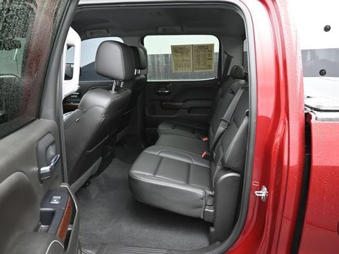 Used 2018 GMC Sierra 1500 SLT AWD/4WD image 31