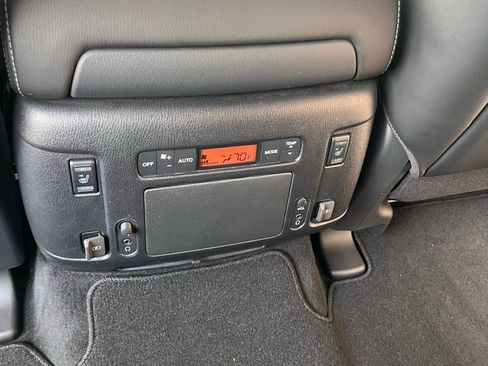 Used 2020 Nissan Armada Platinum w/ Captain's Chairs Package image 14