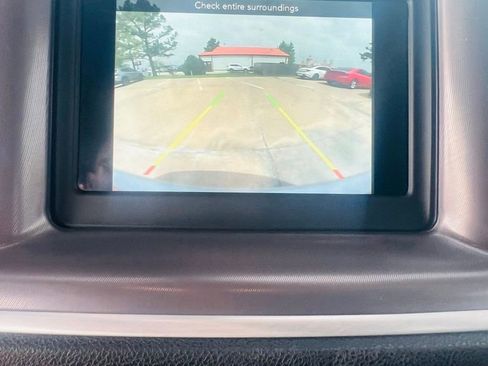 Used 2022 Dodge Charger SXT w/ Leather Interior Group RWD image 15