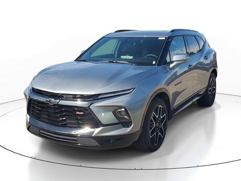 Certified 2025 Chevrolet Blazer RS w/ Driver Confidence II Package AWD/4WD image 2